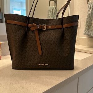 Michael Kors Tote